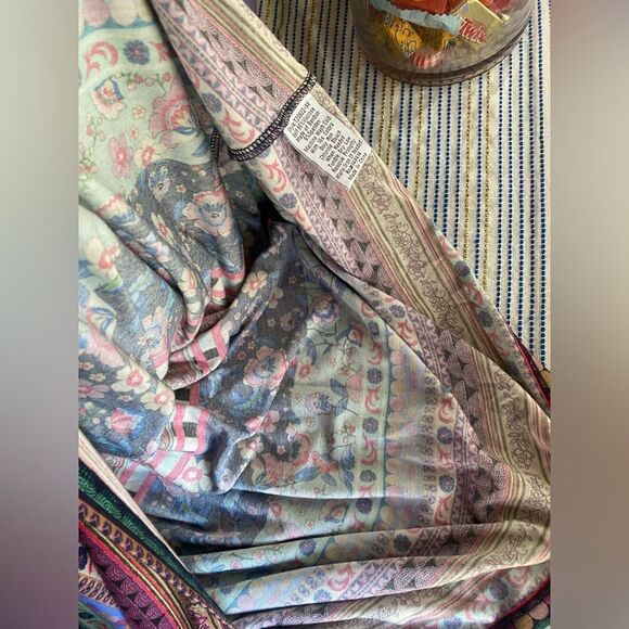 Johnny Was  Floral T-Shirt Womens Sz 2X Long Sleeve V Neck Top Multicolor - Picture 10 of 11